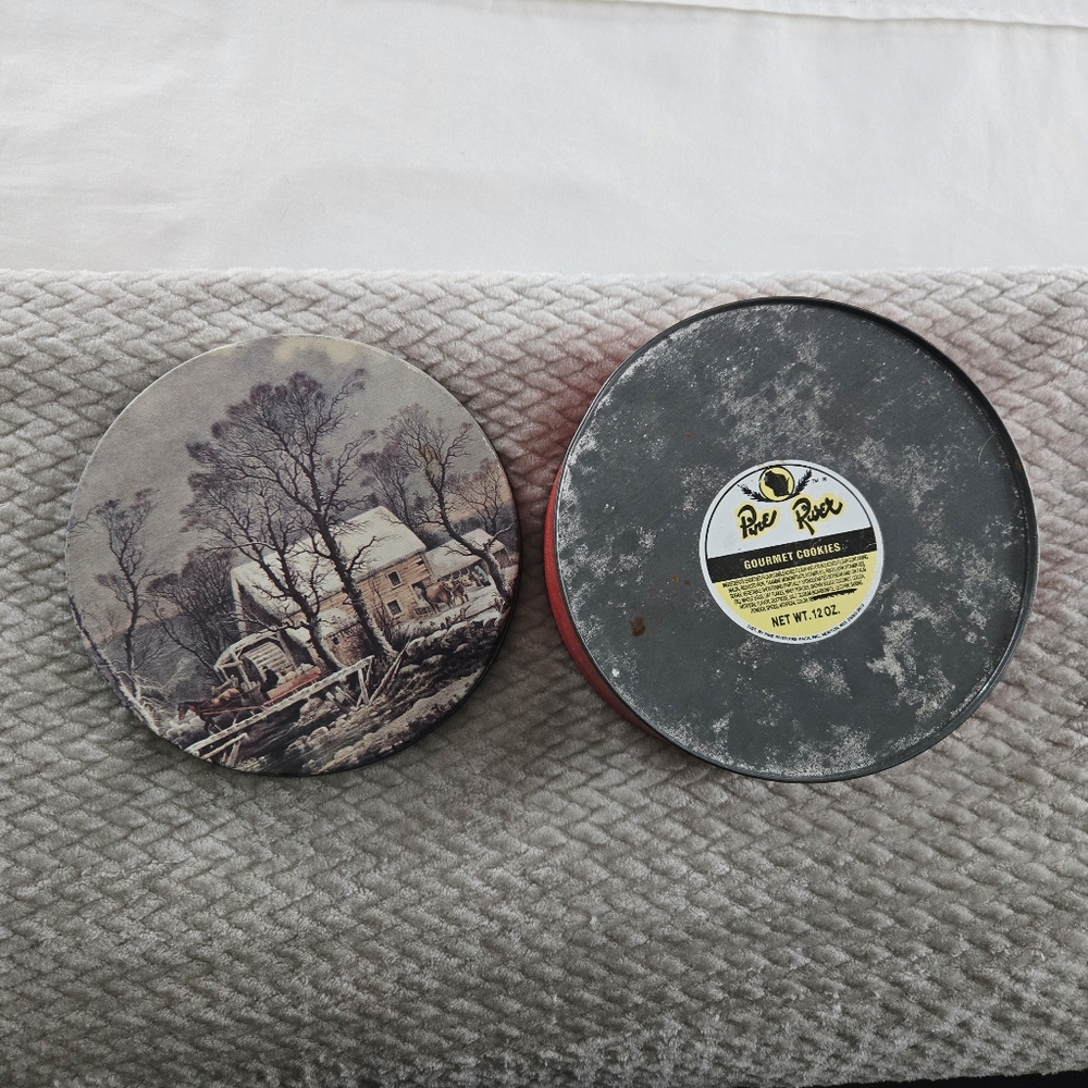 Vintage Country Farmhouse Tin Pine River Cookie Box - Picture 5 of 6
